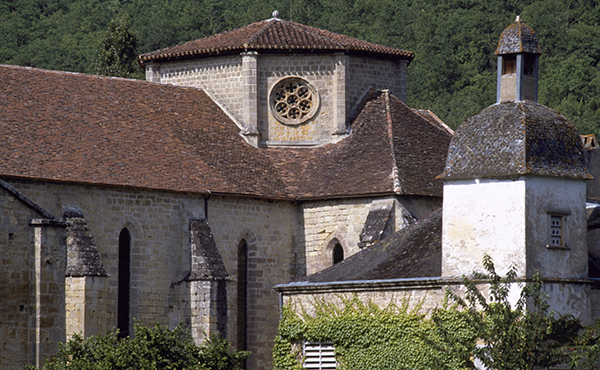 Abbaye de Beaulieu-en-Rouergue billetterie visite touristique monument-national mon- cse-by-ce-multi-entreprises avantage salarié réduction économie pouvoir d’achat